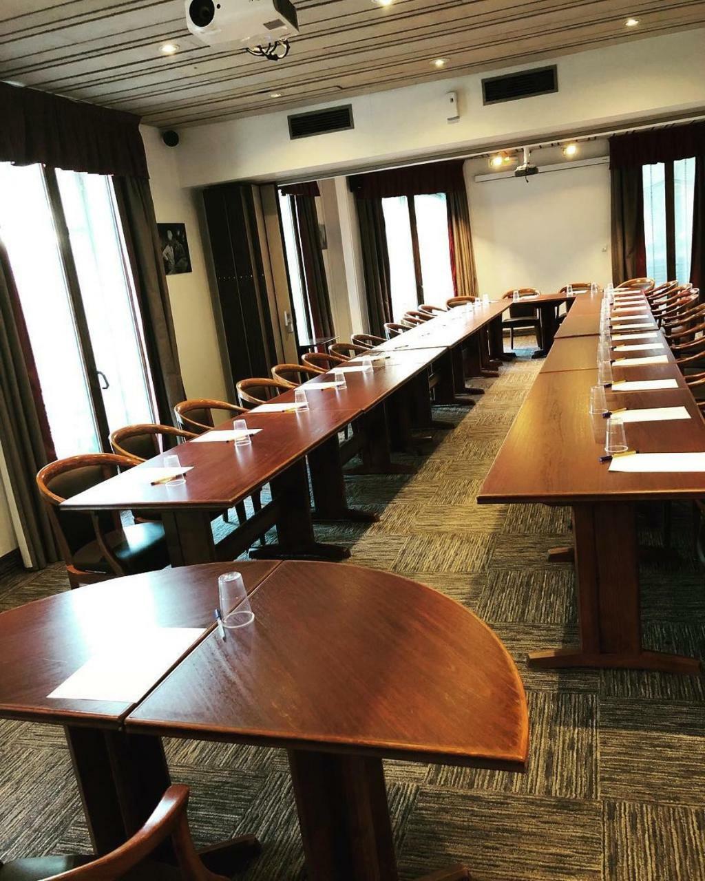 Le Carlton Hotel Amiens Buitenkant foto